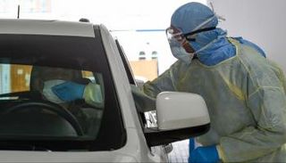 فحص فيروس كورونا في الإمارات