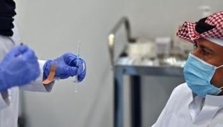 تطعيمات كورونا في الإمارات