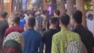 مقتل عامل يشعل انتفاضة ضد نظام خامنئي غربي إيران