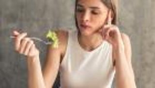 أسباب انخفاض الوزن بدون رجيم.. احذر من الأمراض