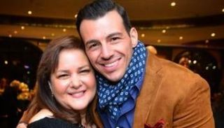 رامي رضوان ووالدة زوجته الفنانة دلال عبدالعزيز