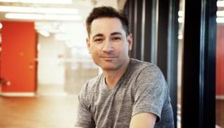 أنتوني دي يوريو المؤسس المشارك في شبكة 