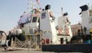 الإمارات تدعم قدرات ميناء المكلا اليمني بقاطرة بحرية جديدة