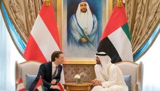 لقاء سابق بين الشيخ محمد بن زايد آل نهيان  وسيباستيان كورتس