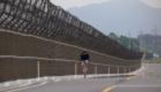  شقيقة الزعيم على الخط.. كواليس التواصل المفاجئ بين الكوريتين 