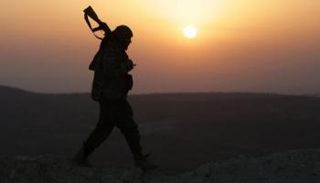 أحد إرهابيي تنظيم داعش في سوريا  -أرشيفية