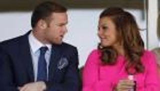 روني يخرج عن صمته بعد واقعة "الصور المحرجة"