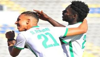 سفيان رحيمي وبين مالانجو 