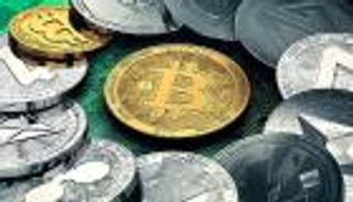 أسعار العملات الرقمية اليوم.. عودة بيتكوين وXRP تربح 10% وقفزة بولكادوت