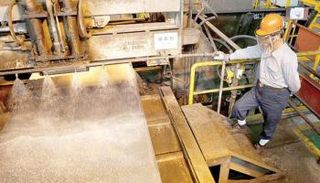 مصنع للصلب في آسيا - أرشيفية