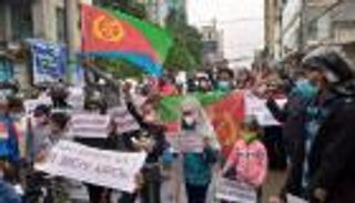 لاجئون إريتريون يطالبون بنقلهم من إقليم تجراي لأماكن أكثر أمناً