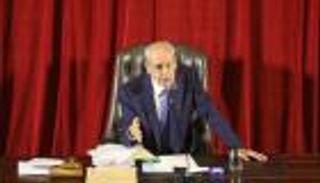 استجابة لدعوة الحريري.. برلمان لبنان "مستعد" لرفع الحصانة عن نوابه