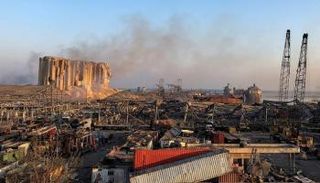 جانب من الدمار الذي لحق بالمرفأ بعد الانفجار- أرشيفية