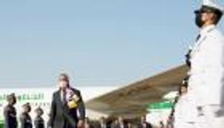 رئيس الوزراء العراقي يعود من واشنطن بـ17 ألف قطعة أثرية