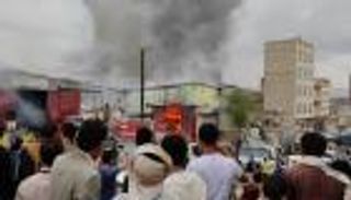 حرائق غامضة تلتهم منشآت تجارية في صنعاء 