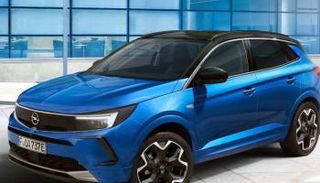 مواصفات وأسعار سيارة أوبل كروس لاند 2022 في مصر