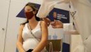 "دلتا كورونا" تهدد الحوامل بـ"مخاطر كبيرة".. هل يفيد التطعيم؟