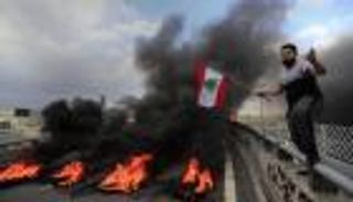 أصعب 700 يوم في تاريخ لبنان.. عامان من الأزمات