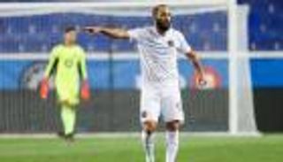 بعد غياب 75 يوما.. هيجواين يعيد فريق بيكهام للفوز في الدوري الأمريكي