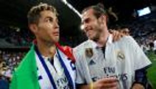 لسبب غريب.. لماذا يفضل طبيب ريال مدريد السابق بيل على رونالدو؟