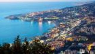 السياحة اللبنانية تواجه مأزق "شهادة كورونا"