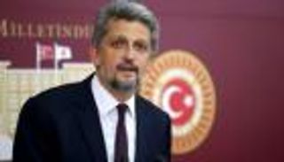 لإخماد الحرائق..معارض يطالب ببيع إحدى طائرات أسطول أردوغان