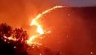 3 قتلى في حريق بمرتفعات جنوب إيران