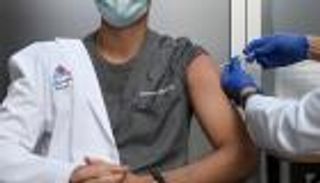 أعراض كورونا بعد التطعيم.. 5 علامات للإصابة بالفيروس مجددا