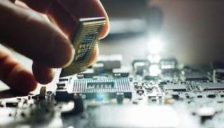 أزمة كبيرة تضرب قطاع أشباه الموصلات