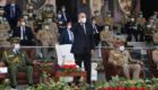 للمرة الثانية.. الرئيس الجزائري يقيل قائد الدرك ويعيّن خلفا له