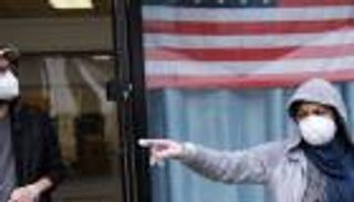 نيويورك تحصر ارتياد المطاعم وأماكن الترفيه على الملقحين ضد كورونا