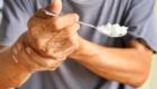 "جل" مبتكر يهزم الشلل الرعاش.. الأمل في الطريق