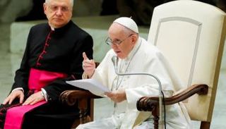 البابا فرنسيس بابا الكنيسة الكاثوليكية