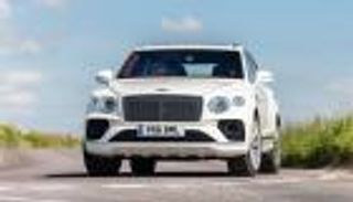 مواصفات وأسعار بنتلي Bentayga.. أيقونة العملاق الإنجليزي الهجينة 