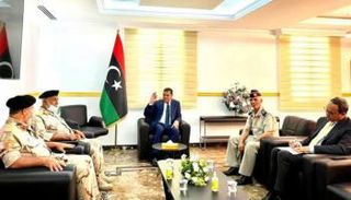 الدبيبة وأعضاء اللجنة العسكرية المشتركة