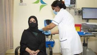 تطعيمات فيروس كورونا في الإمارات