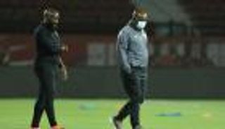 بعد اقتراب بيرسي تاو.. كيف يخطط الأهلي المصري لملف الأجانب؟