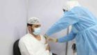 الإمارات تقدم 59736 جرعة جديدة من لقاح كورونا