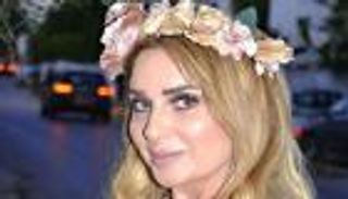 بـ"خاتم وباقة زهور".. تونسية تتقدم لخطبة حبيبها من أهله