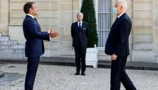 لقاء سابق بين ماكرون وقيس سعيد