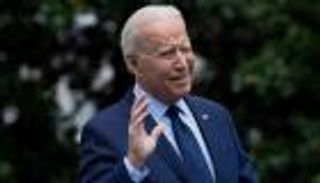 خطة بايدن ترى النور.. أضخم استثمار في طرق وجسور أمريكا