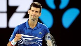 لاعب التنس الصربي نوفاك ديوكوفيتش