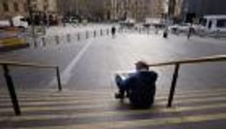 ملبورن تمدد الإغلاق لوقف تجدد انتشار "دلتا كورونا"