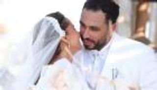 نيللي كريم وهشام عاشور في جلسة تصوير رومانسية قبل الزفاف