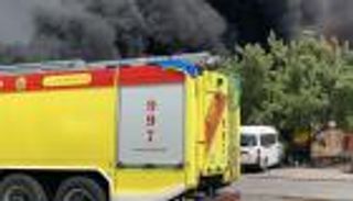 الدفاع المدني بدبي: "حريق جبل علي" تحت السيطرة