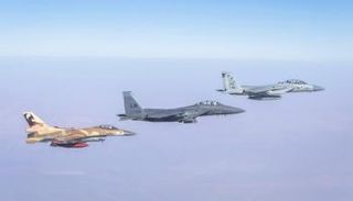 جانب من التمرين العسكري 