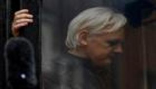 مناورة أمريكية جديدة لتسلم مؤسس ويكيليكس من بريطانيا