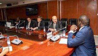 جانب من لقاء كريم أسد خان مع مسؤولين بالسودان