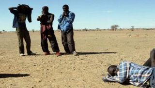 مهاجرون أفارقة في الصحراء- أرشيفية