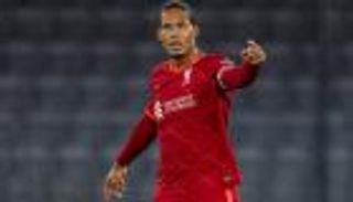 مواصلة تحصين النجوم.. ليفربول يعلن ربط فان دايك بعقد جديد